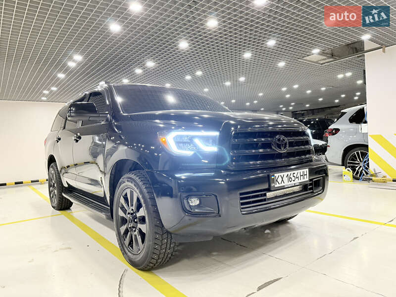 Внедорожник / Кроссовер Toyota Sequoia 2008 в Киеве