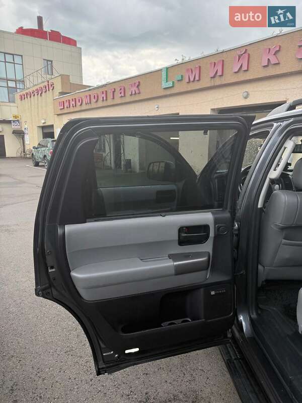 Внедорожник / Кроссовер Toyota Sequoia 2017 в Киеве фото 4 Внедорожник / Кроссовер Toyota Sequoia 2017 в Киеве