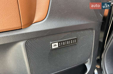 Внедорожник / Кроссовер Toyota Sequoia 2012 в 