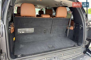 Внедорожник / Кроссовер Toyota Sequoia 2012 в 
