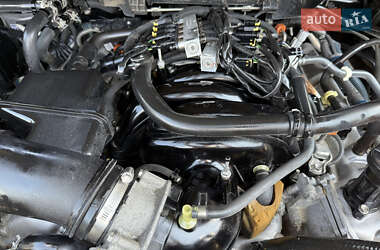 Внедорожник / Кроссовер Toyota Sequoia 2012 в 