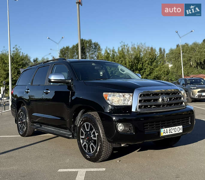 Toyota Sequoia 2015