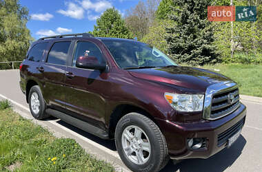 Внедорожник / Кроссовер Toyota Sequoia 2012 в Киеве