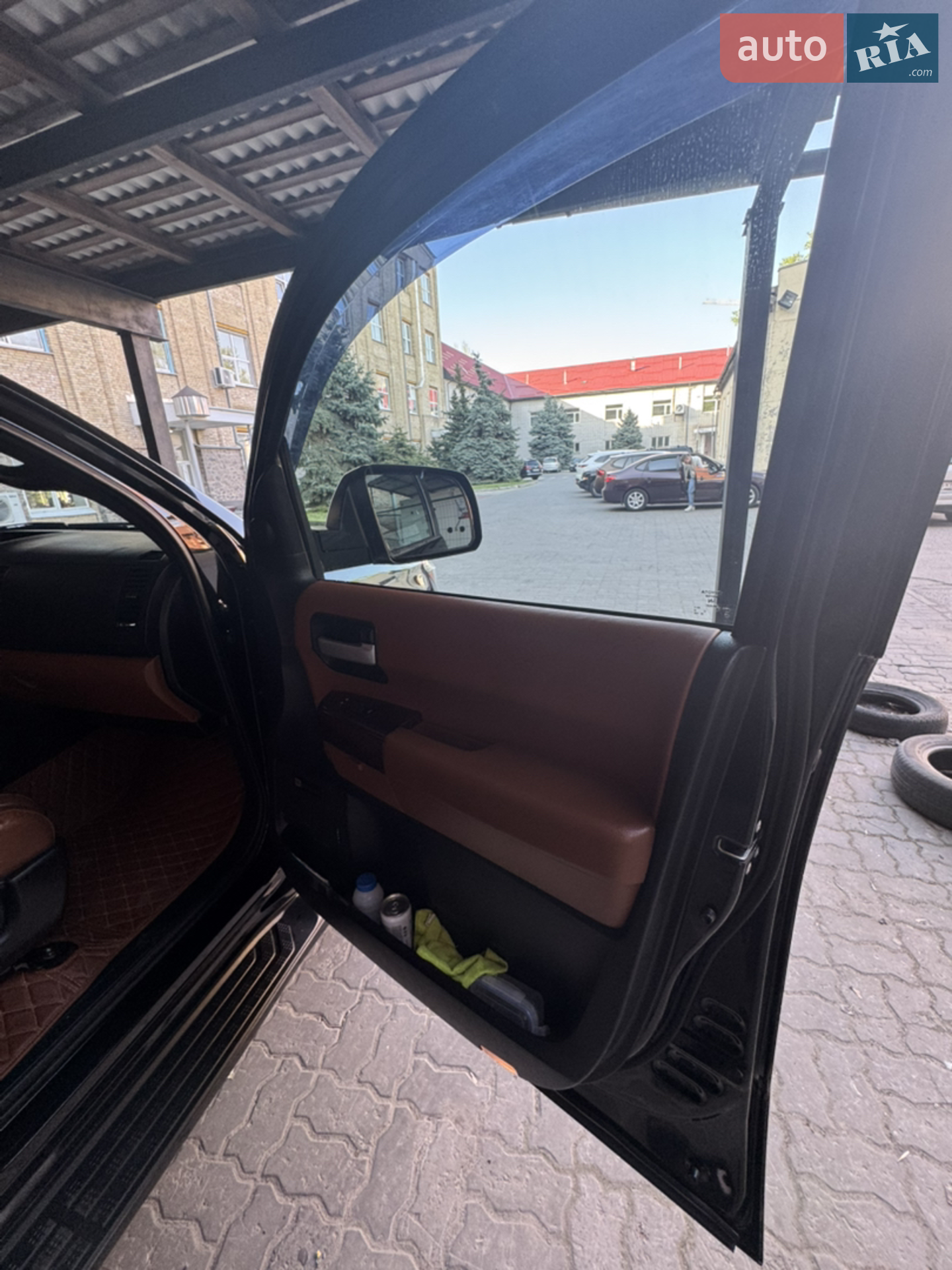 2015 Toyota Sequoia - мініатюра 13