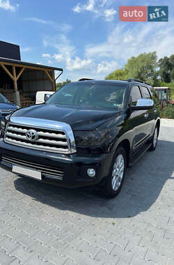 Позашляховик / Кросовер Toyota Sequoia 2008 в Чернівцях
