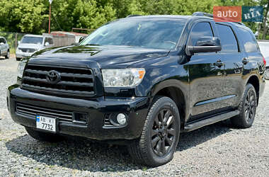Позашляховик / Кросовер Toyota Sequoia 2012 в Умані