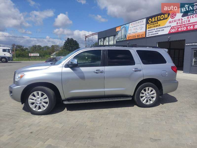 Внедорожник / Кроссовер Toyota Sequoia 2015 в Звягеле фото 3 Внедорожник / Кроссовер Toyota Sequoia 2015 в Звягеле