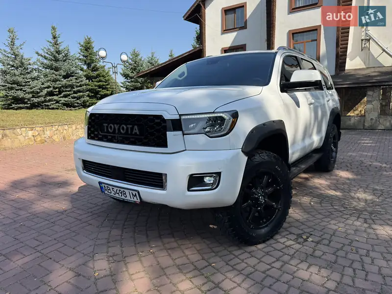 Toyota Sequoia