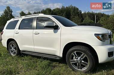 Внедорожник / Кроссовер Toyota Sequoia 2019 в 