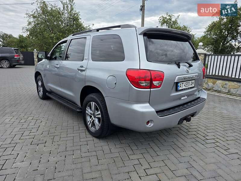 Позашляховик / Кросовер Toyota Sequoia 2014 в Коломиї фото 7 Позашляховик / Кросовер Toyota Sequoia 2014 в Коломиї
