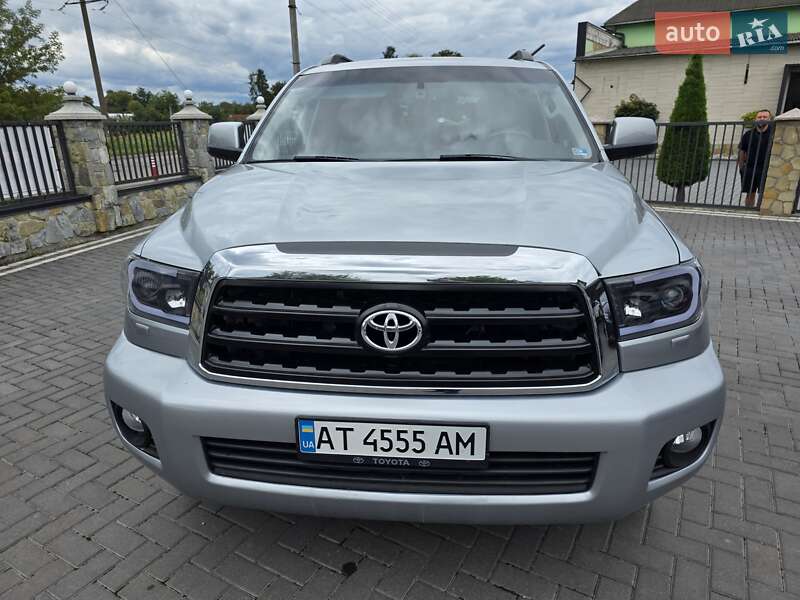 Позашляховик / Кросовер Toyota Sequoia 2014 в Коломиї фото 10 Позашляховик / Кросовер Toyota Sequoia 2014 в Коломиї