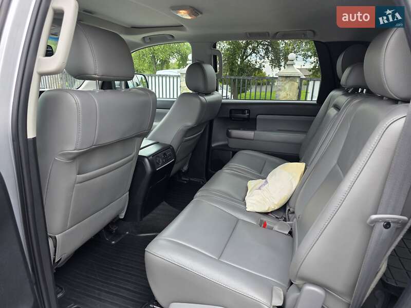 Позашляховик / Кросовер Toyota Sequoia 2014 в Коломиї фото 20 Позашляховик / Кросовер Toyota Sequoia 2014 в Коломиї