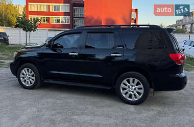 Внедорожник / Кроссовер Toyota Sequoia 2008 в 