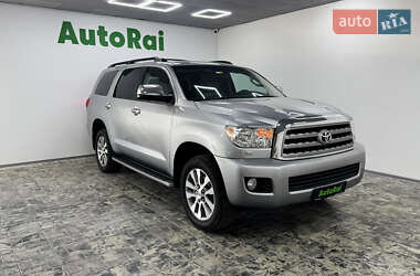 Внедорожник / Кроссовер Toyota Sequoia 2016 в Одессе