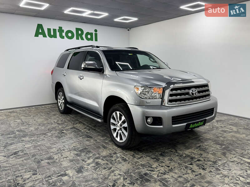 Внедорожник / Кроссовер Toyota Sequoia 2016 в Одессе фото 2 Внедорожник / Кроссовер Toyota Sequoia 2016 в Одессе