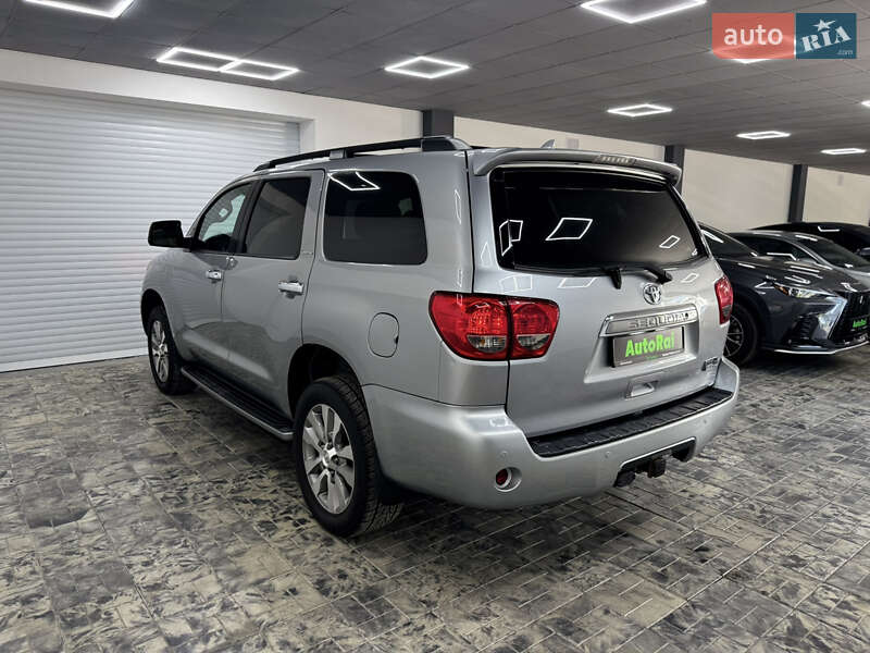 Внедорожник / Кроссовер Toyota Sequoia 2016 в Одессе фото 6 Внедорожник / Кроссовер Toyota Sequoia 2016 в Одессе