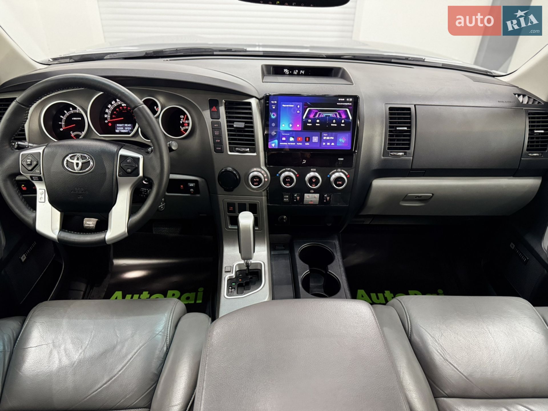 2016 Toyota Sequoia - мініатюра 15