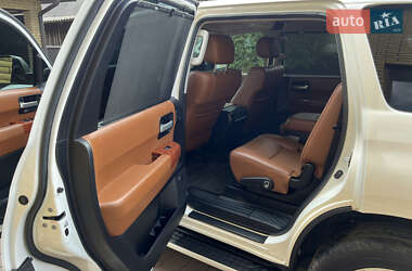 Позашляховик / Кросовер Toyota Sequoia 2018 в 
