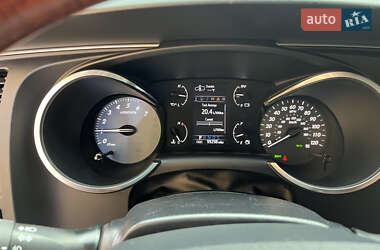 Позашляховик / Кросовер Toyota Sequoia 2018 в 