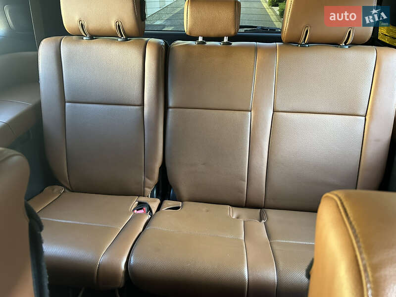 Внедорожник / Кроссовер Toyota Sequoia 2011 в Львове