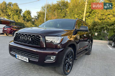 Внедорожник / Кроссовер Toyota Sequoia 2013 в 