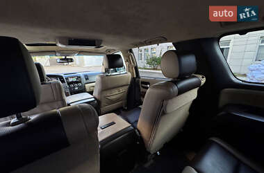 Внедорожник / Кроссовер Toyota Sequoia 2010 в 