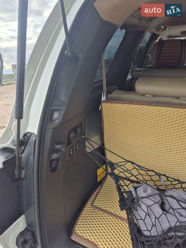 Позашляховик / Кросовер Toyota Sequoia 2011 в Первомайську