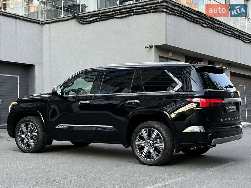 Внедорожник / Кроссовер Toyota Sequoia 2025 в Киеве