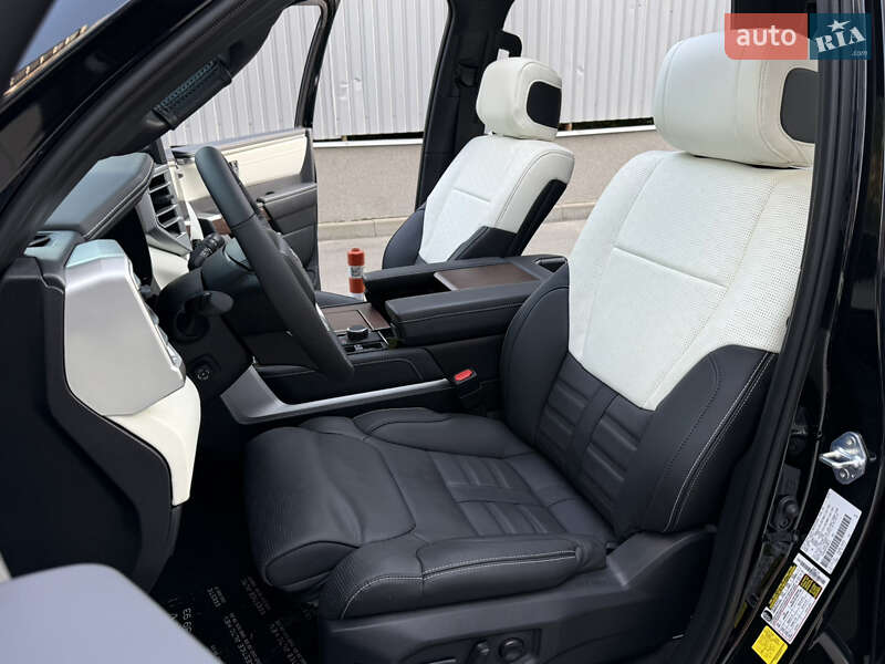 Внедорожник / Кроссовер Toyota Sequoia 2025 в Киеве