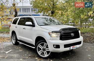 Внедорожник / Кроссовер Toyota Sequoia 2008 в Киеве