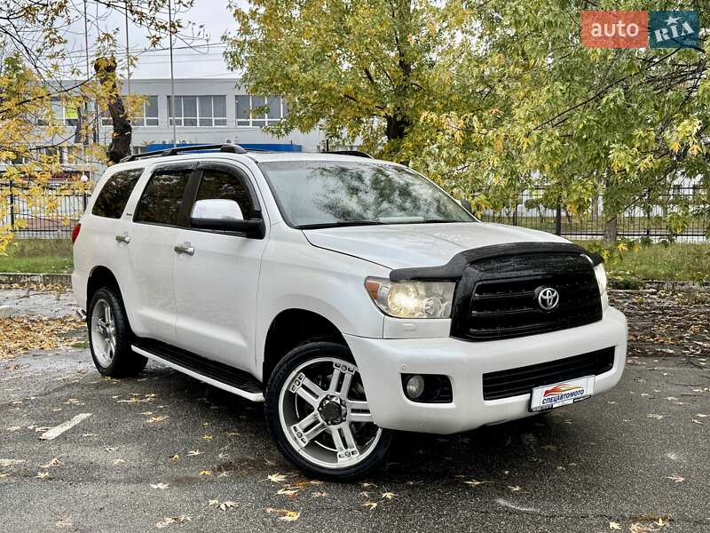 Toyota Sequoia 2008