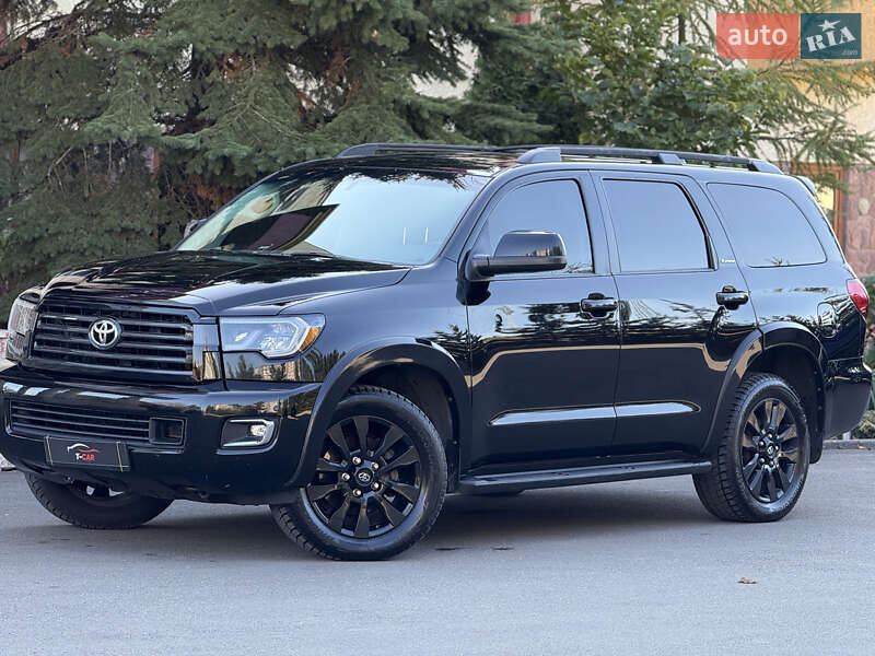 Внедорожник / Кроссовер Toyota Sequoia 2011 в Тернополе