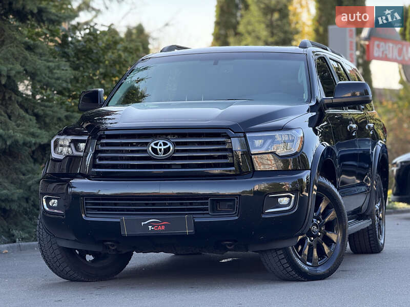 Внедорожник / Кроссовер Toyota Sequoia 2011 в Тернополе