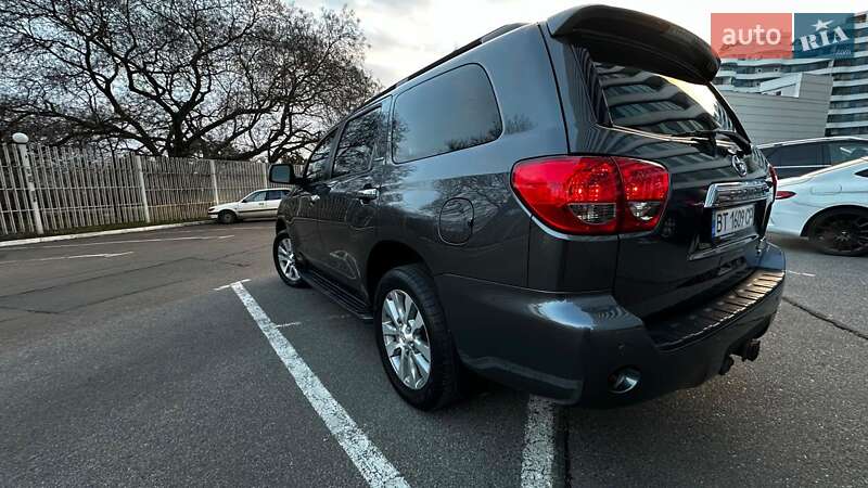 Внедорожник / Кроссовер Toyota Sequoia 2015 в Одессе фото 4 Внедорожник / Кроссовер Toyota Sequoia 2015 в Одессе
