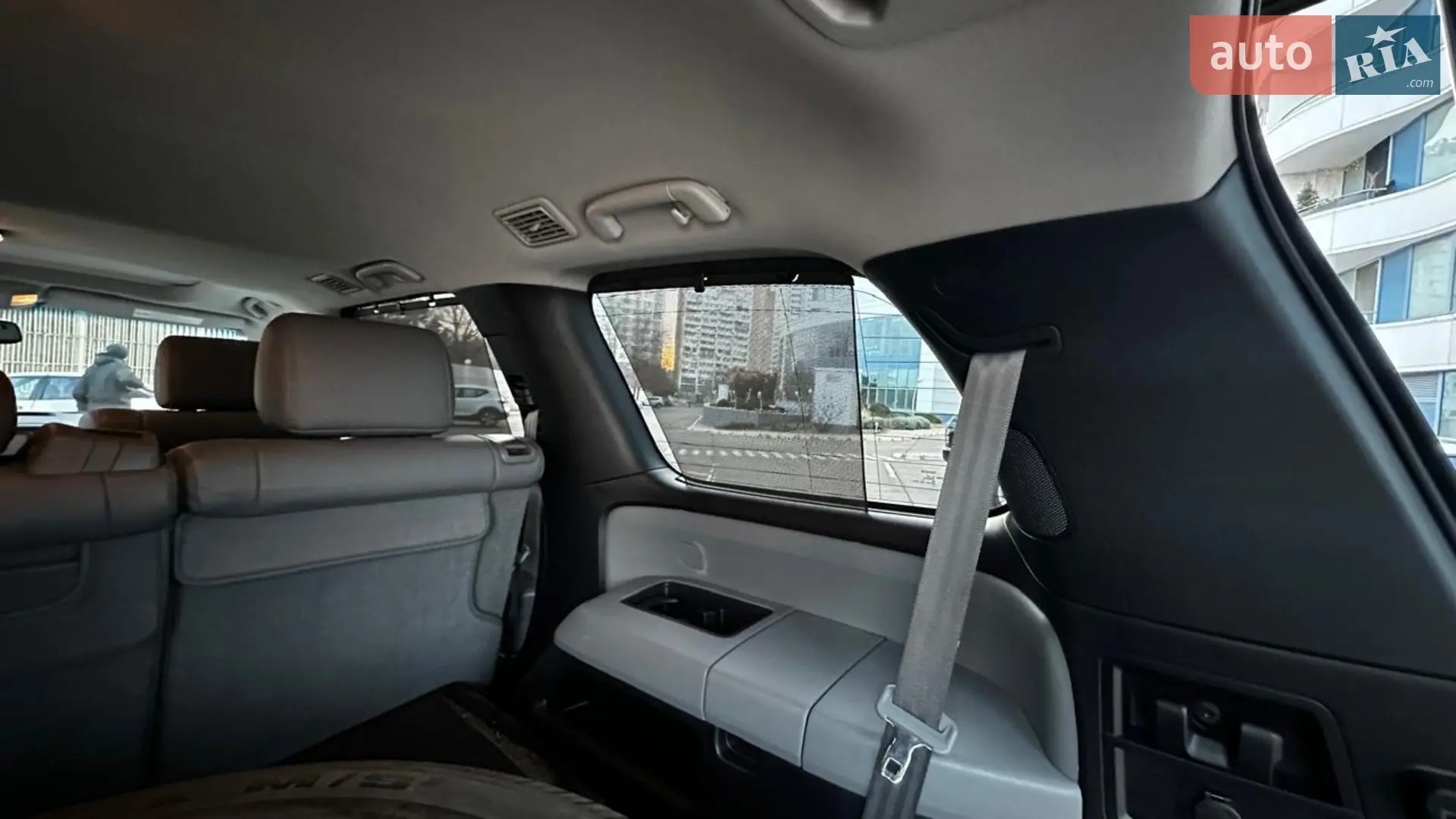 2015 Toyota Sequoia - мініатюра 18