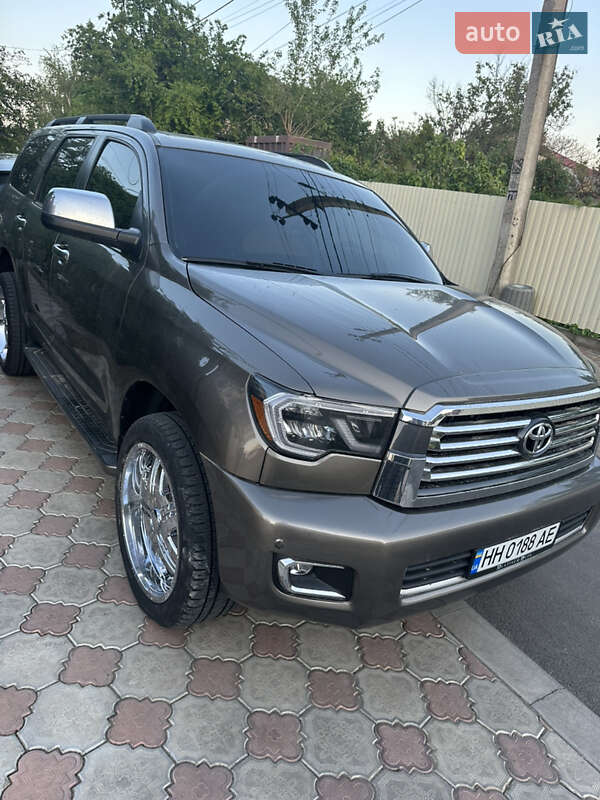 Внедорожник / Кроссовер Toyota Sequoia 2008 в Одессе
