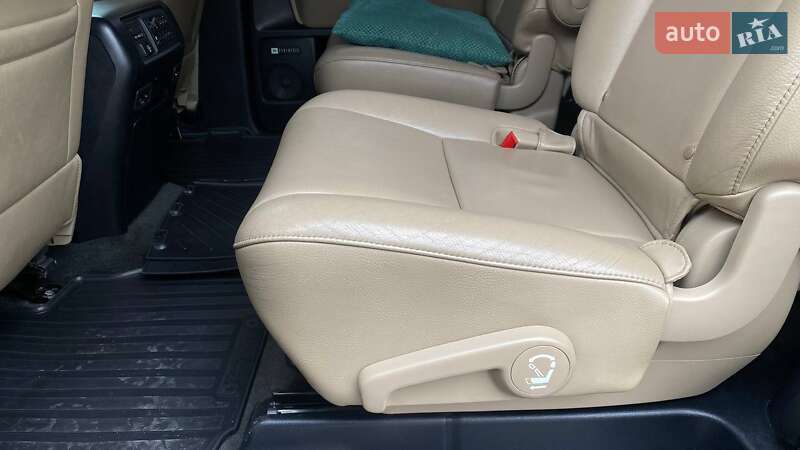 Внедорожник / Кроссовер Toyota Sequoia 2013 в Виннице фото 29 Внедорожник / Кроссовер Toyota Sequoia 2013 в Виннице