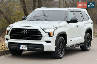 Внедорожник / Кроссовер Toyota Sequoia 2023 в Киеве