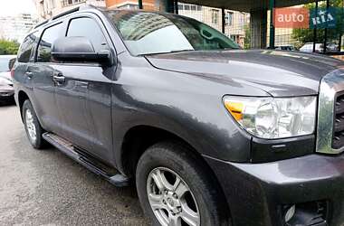 Позашляховик / Кросовер Toyota Sequoia 2014 в Києві
