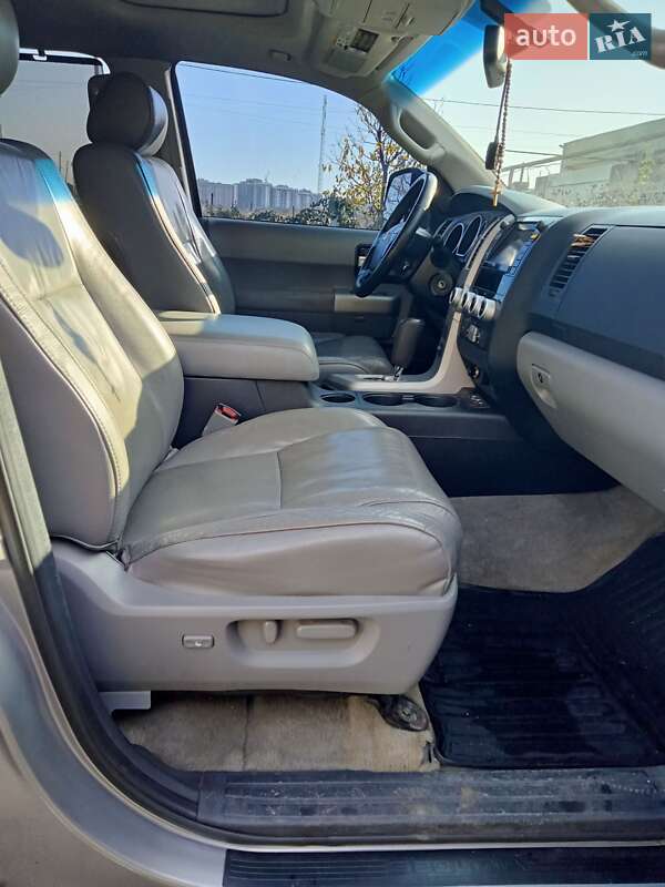 Внедорожник / Кроссовер Toyota Sequoia 2008 в Одессе фото 10 Внедорожник / Кроссовер Toyota Sequoia 2008 в Одессе