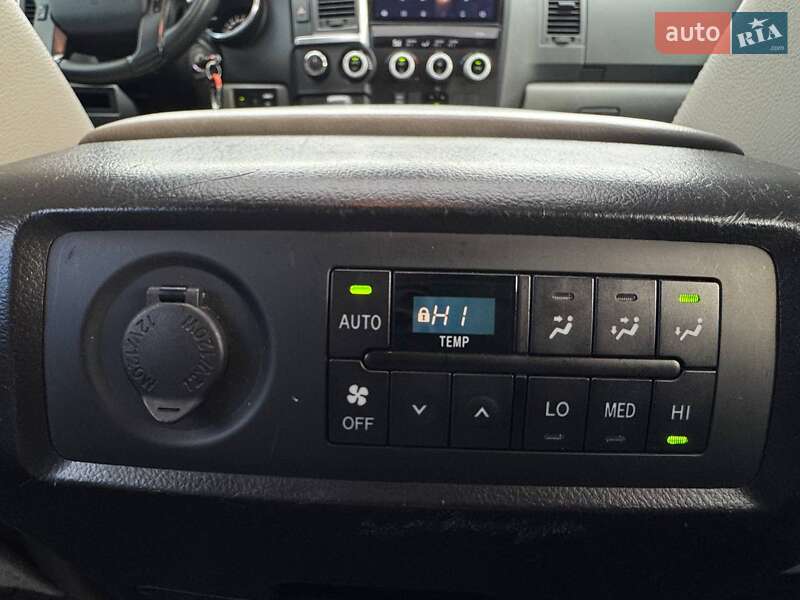 Внедорожник / Кроссовер Toyota Sequoia 2019 в Киеве фото 14 Внедорожник / Кроссовер Toyota Sequoia 2019 в Киеве