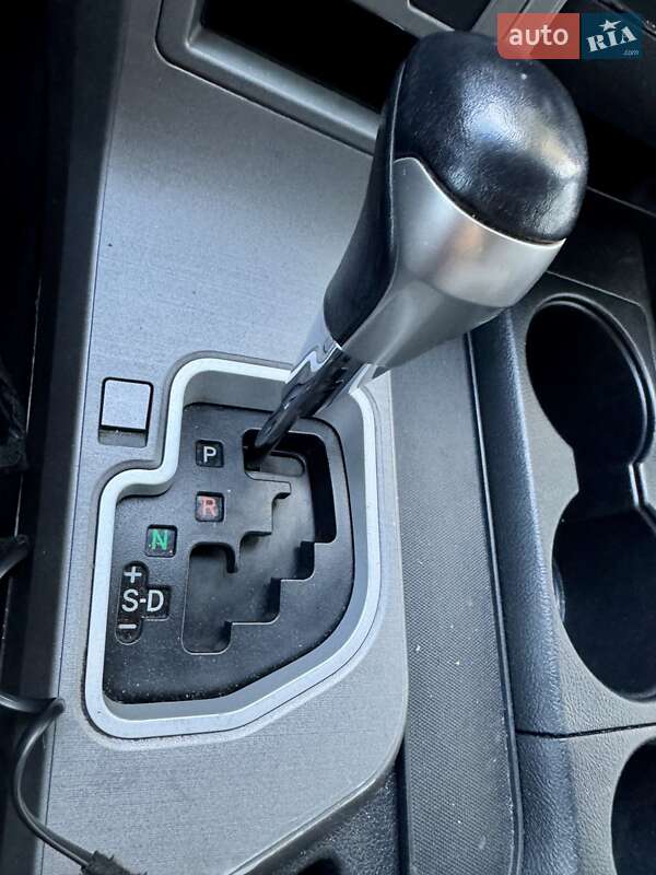 Позашляховик / Кросовер Toyota Sequoia 2011 в Києві фото 32 Позашляховик / Кросовер Toyota Sequoia 2011 в Києві