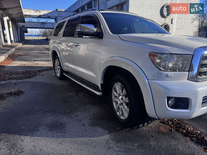 Внедорожник / Кроссовер Toyota Sequoia 2008 в Черкассах фото 9 Внедорожник / Кроссовер Toyota Sequoia 2008 в Черкассах
