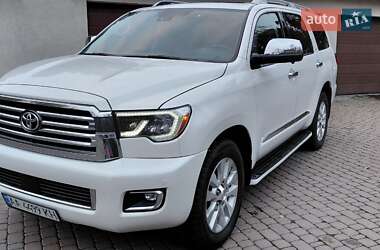 Внедорожник / Кроссовер Toyota Sequoia 2018 в Киеве