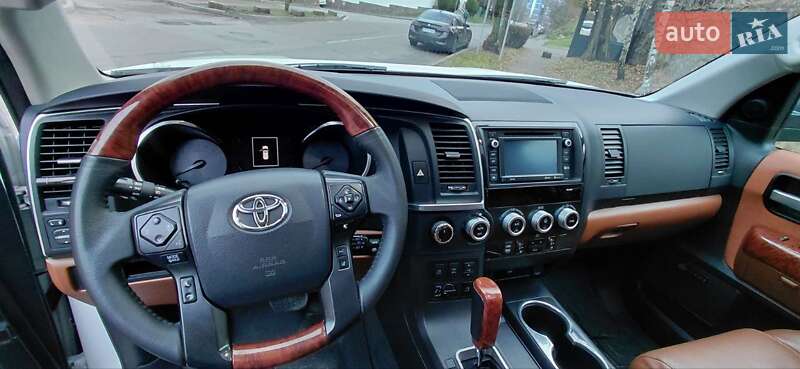 Внедорожник / Кроссовер Toyota Sequoia 2018 в Киеве фото 9 Внедорожник / Кроссовер Toyota Sequoia 2018 в Киеве
