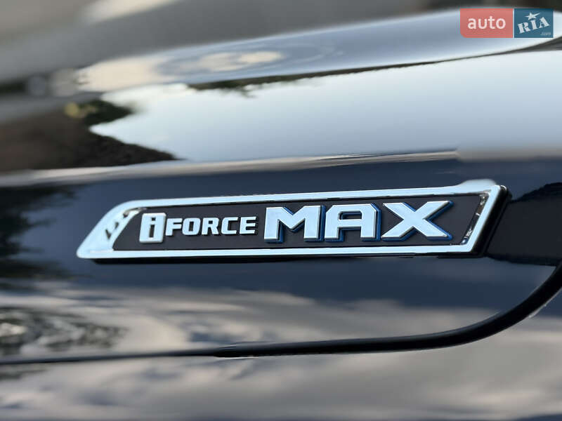 Позашляховик / Кросовер Toyota Sequoia 2025 в Києві