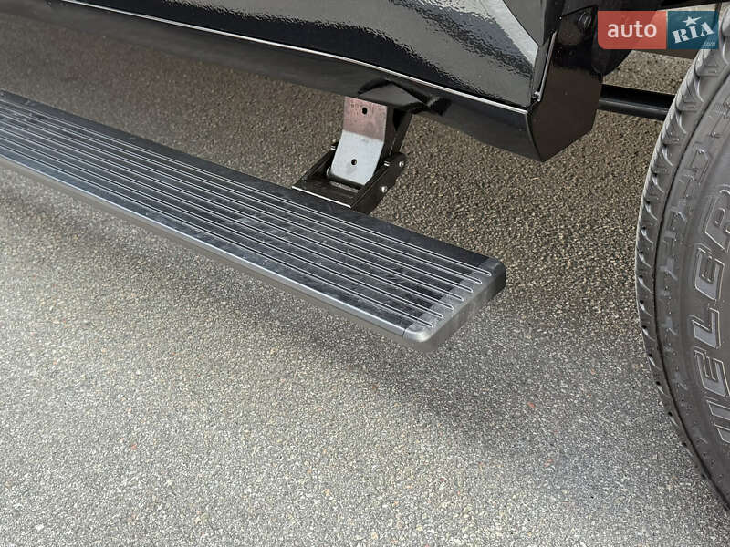 Позашляховик / Кросовер Toyota Sequoia 2025 в Києві