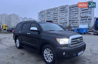 Внедорожник / Кроссовер Toyota Sequoia 2016 в Киеве