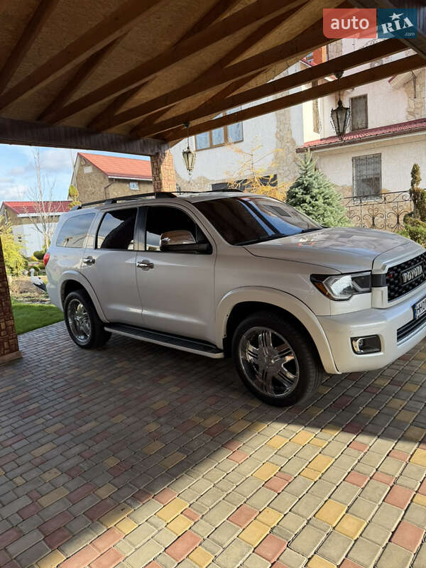 Внедорожник / Кроссовер Toyota Sequoia 2008 в Одессе