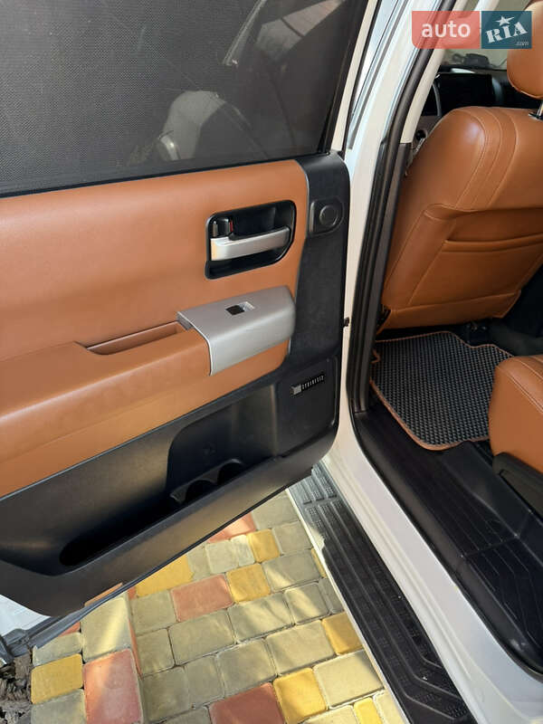 Внедорожник / Кроссовер Toyota Sequoia 2008 в Одессе